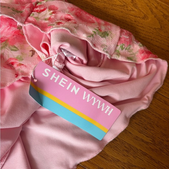 Floral Bodycon Dress - Picture 4 of 4